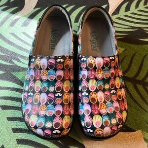 Alegria Women’s Keli Fresh Baked Black Nursing Slip on Shoes Clogs